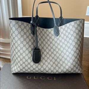 Gucci Beige and Black Tote Bag